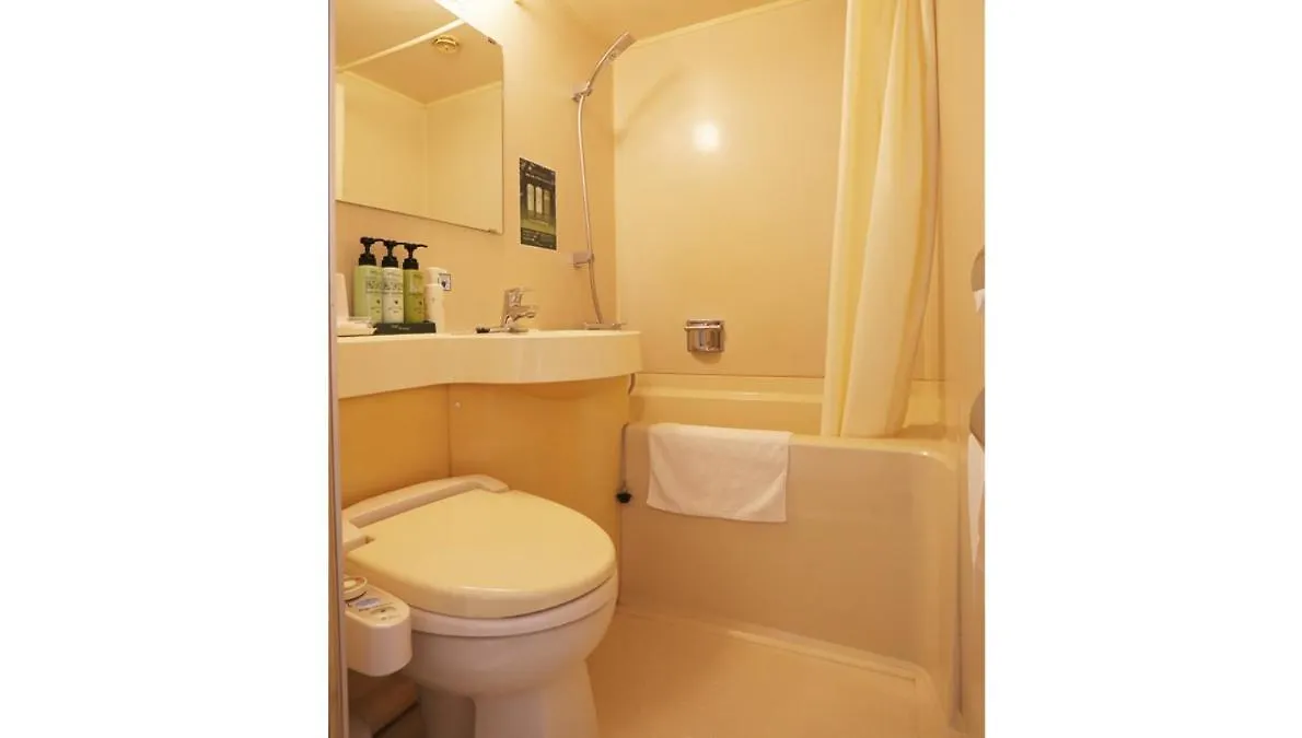 Smile Hotel Sugamo Tokyo 2*,  Japan